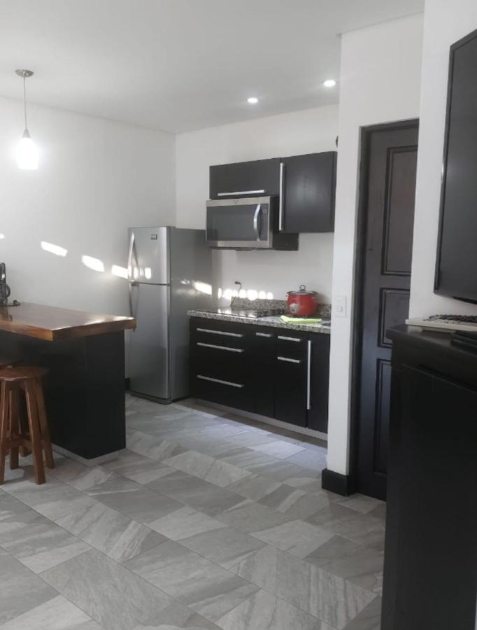 Pura Vida Apartments Quepos Kültér fotó