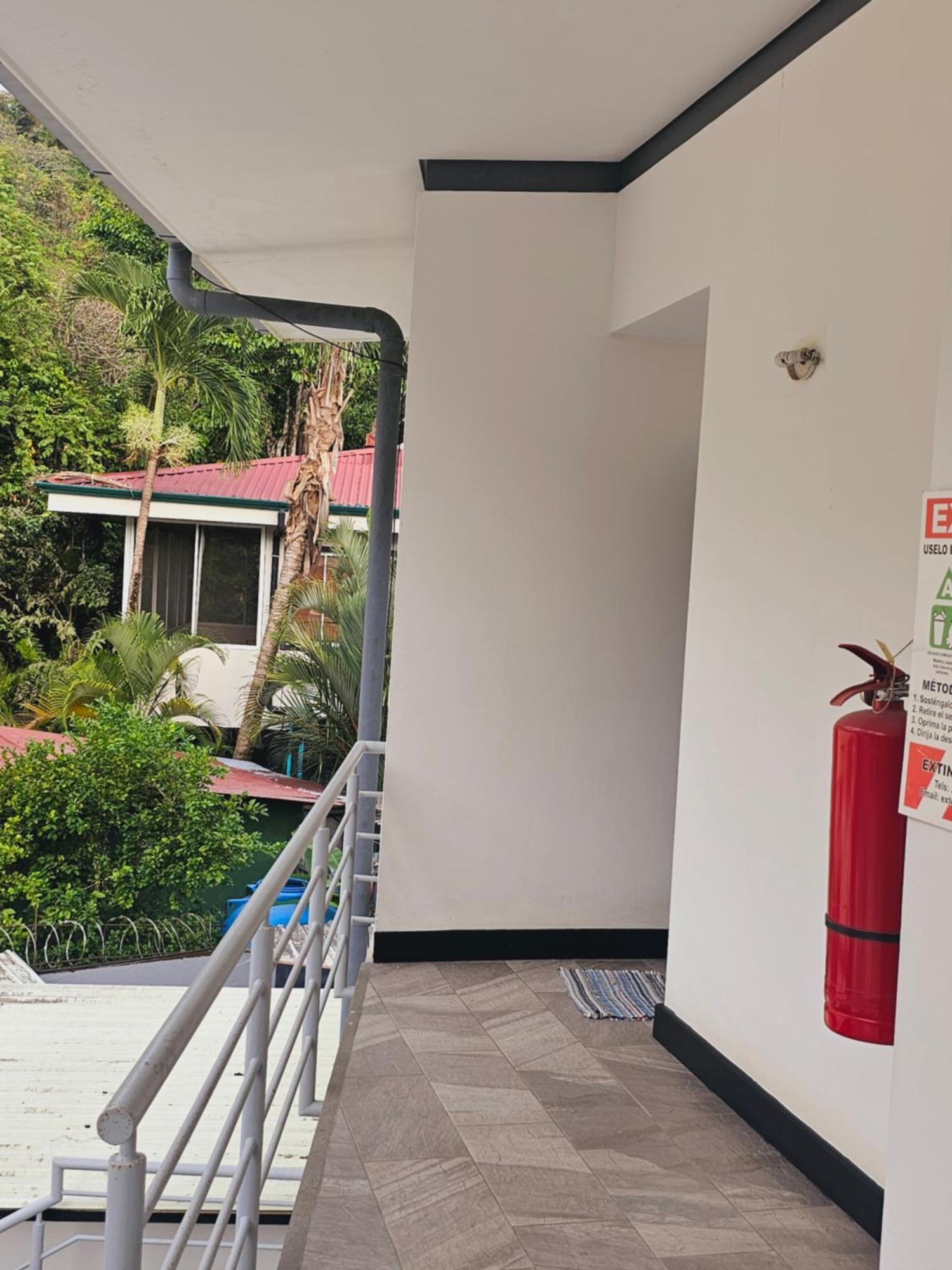 Pura Vida Apartments Quepos Szoba fotó