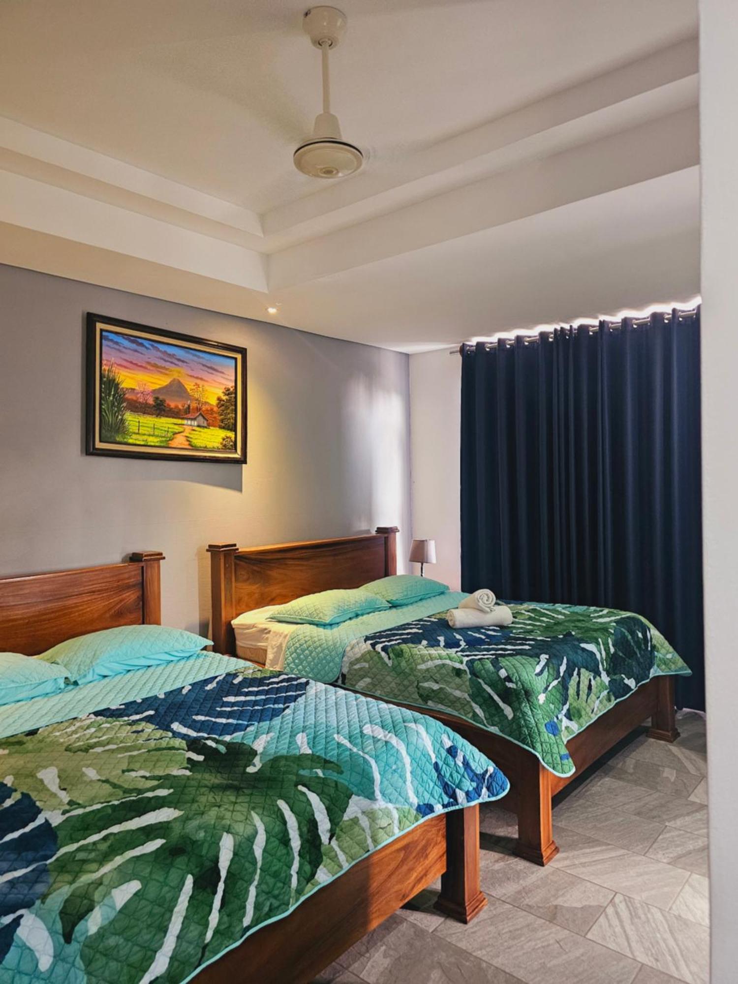 Pura Vida Apartments Quepos Szoba fotó